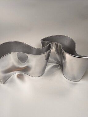 Pair Nambe Linda Celentano Massive Wave Vase Planters Aluminum Silver MT0109 '10